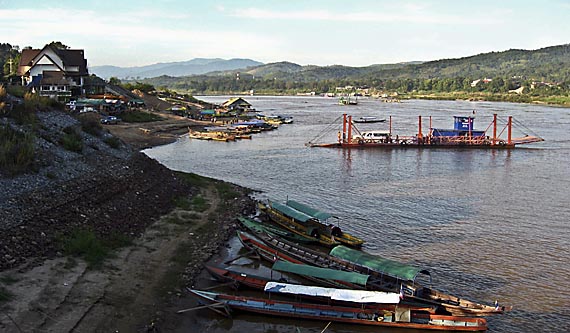 Asienreisender - Chiang Khong -  Huayxai Ferry