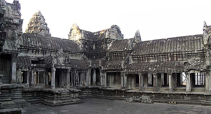 Angkor Wat, Inner Gallery by Asienreisender