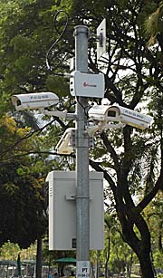 Surveillance in Bangkok by Asienreisender