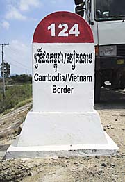 'Kilometer Stone at the Cambodian/Vietnamese Border at Phnom Den' by Asienreisender
