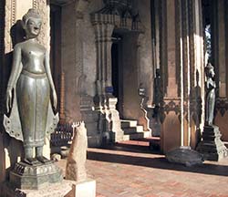 Wat Si Saket in Vientiane by Asienreisender