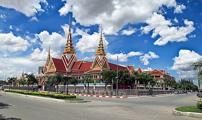 'The National Assembly of Cambodia' by Asienreisender