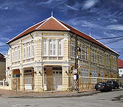 'French Colonial Building in Battambang' by Asienreisender