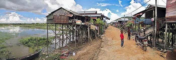 'Stilt Houses at the Shores of Tonle Sap Lake' by Asienreisender
