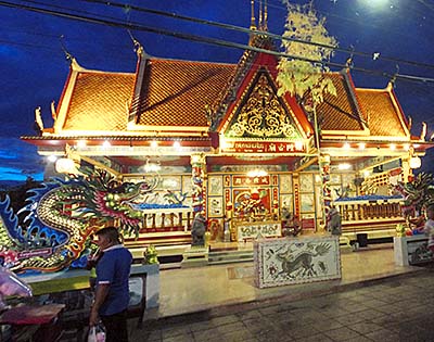 'The Lak Mueang of Yasothon' by Asienreisender