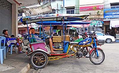 'Samlot | Motorbike Rikshaw' by Asienreisender
