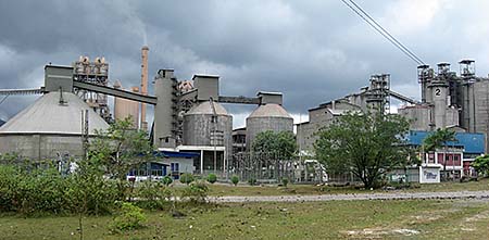 'Langkawi's Concrete Factory' by Asienreisender