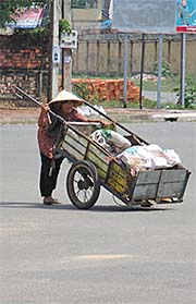 'Rubbish Collector' by Asienreisender